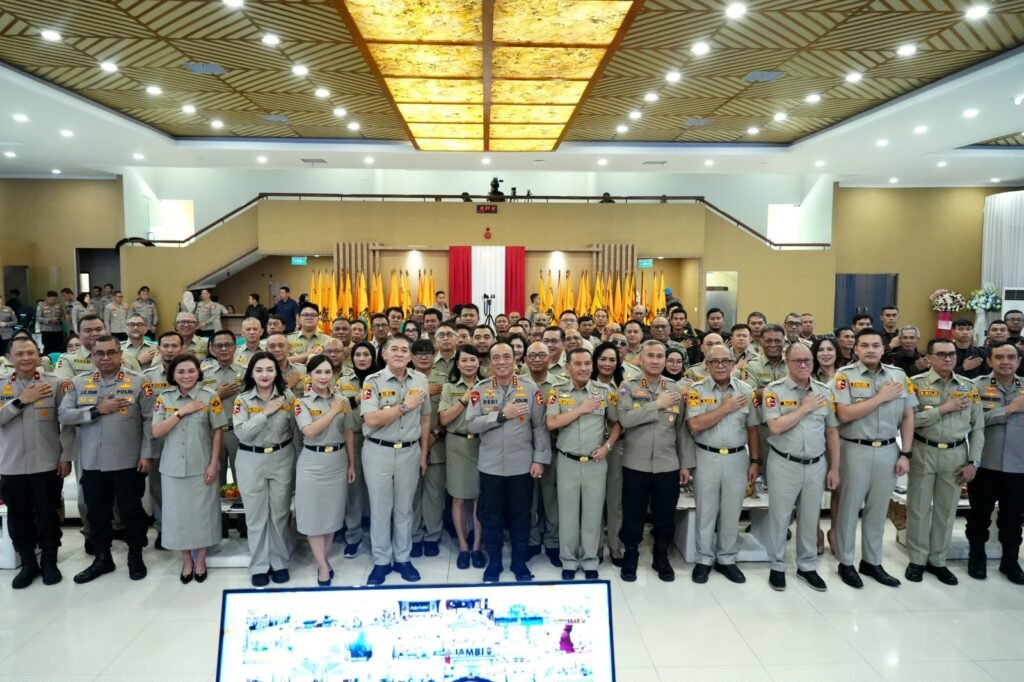 Pelantikan momentum konsolidasi nasional KBPP Polri yang diikuti jajaran 36 Polda serta pengurus hingga tingkat Polres secara daring