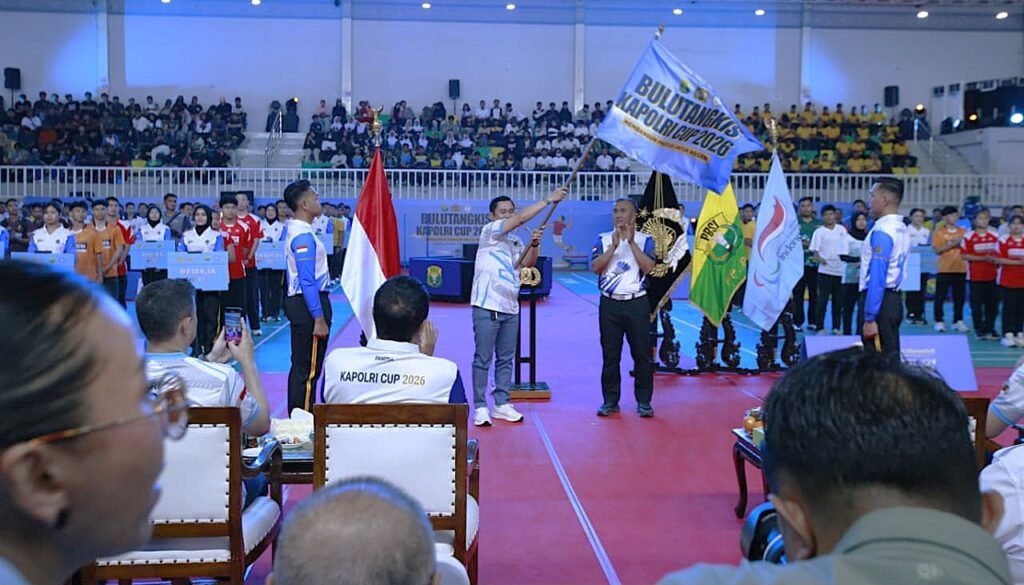 Turnamen Hari Bhayangkara ke-80 ini mengusung tema “Membangun Prestasi untuk Negeri” wujud semangat “Polri untuk Masyarakat” melalui pembinaan olahraga yang inklusif dan berprestasi