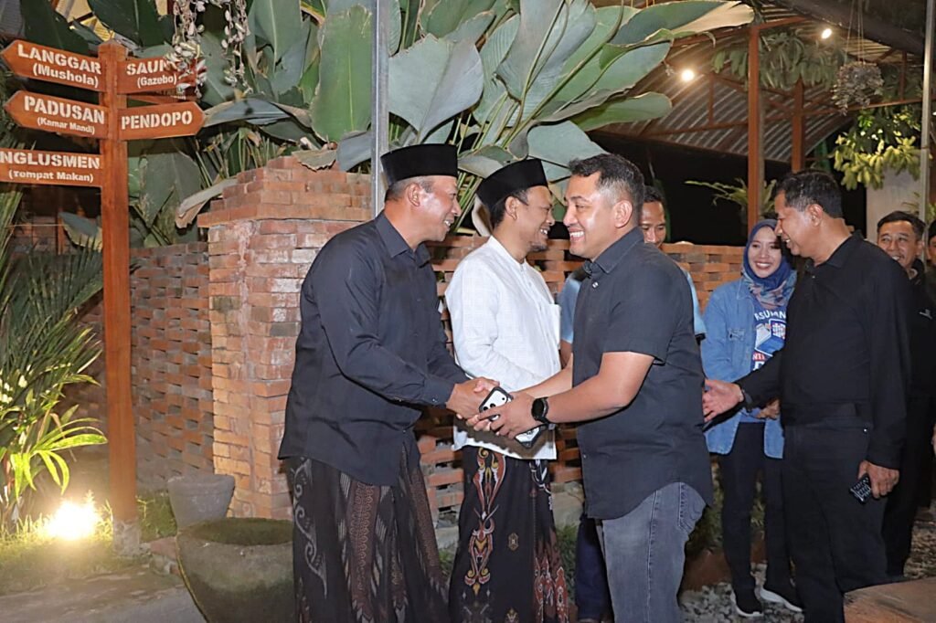 Kepala desa di Kabupaten Kediri diminta tak tinggal diam ketika informasi yang belum terverifikasi mulai beredar dan berpotensi memicu keresahan warga