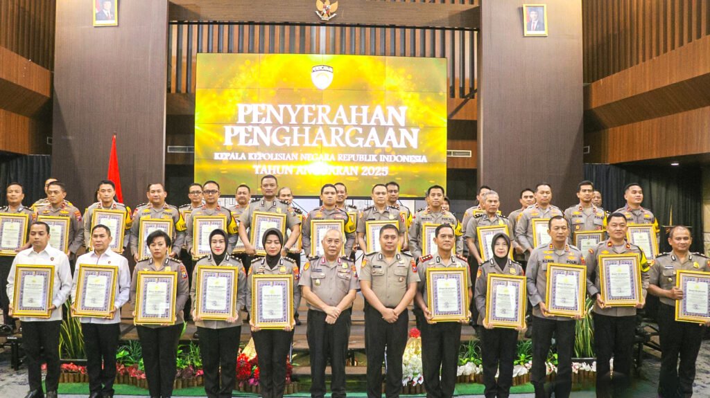 Disiplin, integritas, etika, profesionalisme, serta kemampuan merespons kebutuhan masyarakat, harus menjadi bagian dari setiap pelaksanaan tugas