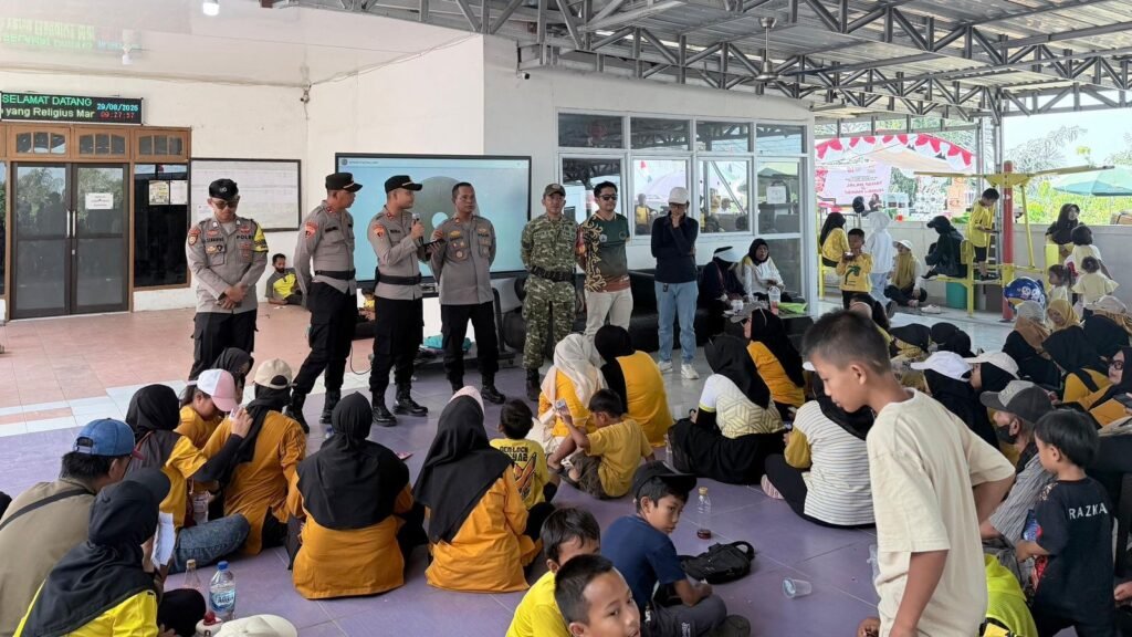 Jajaran Polda, Polres, dan Bhabinkamtibmas berdialog, memberikan pembinaan, serta edukasi mengenai bahaya dan pencegahan karhula