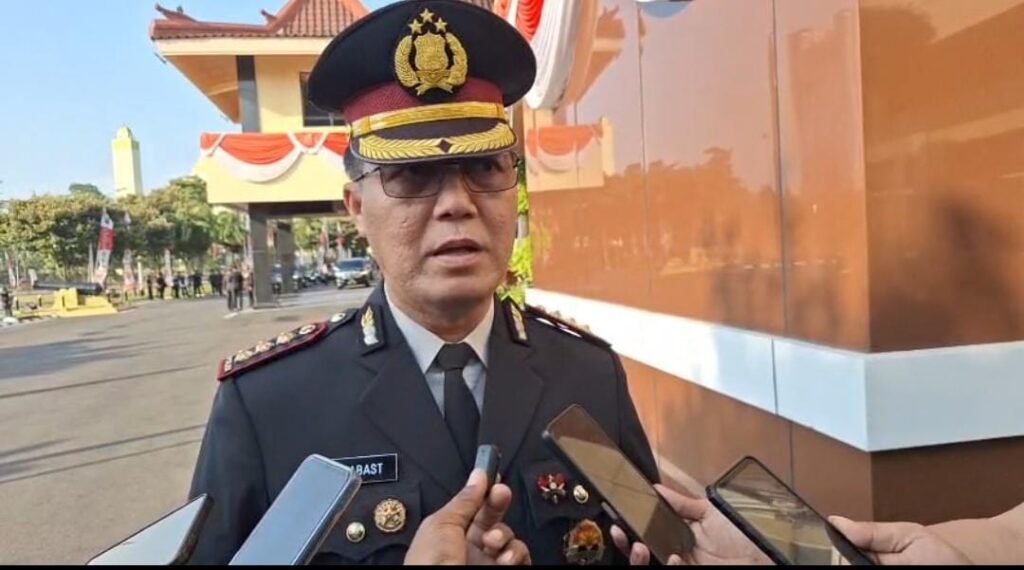Kabid Humas Polda Jatim Abast mengatakan untuk membantu warga mengelola kecemasan, ketakutan, hingga trauma setelah bencana