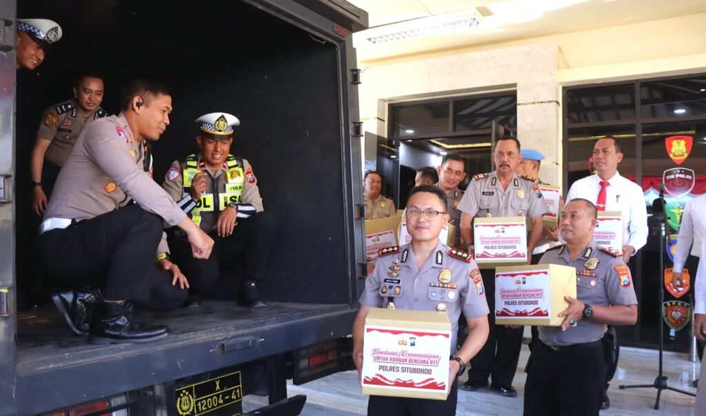 Pengiriman bantuan wujud solidaritas keluarga besar Polres Situbondo untuk kebutuhan masyarakat yang terdampak gempa