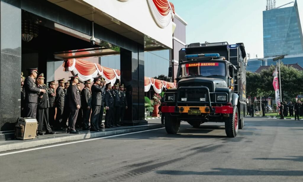 Polda Jatim terjunkan satu Tim Psikologi Biro SDM untuk layanan trauma healing, terutama bagi masyarakat yang membutuhkan pendampingan psikologis pascabencana