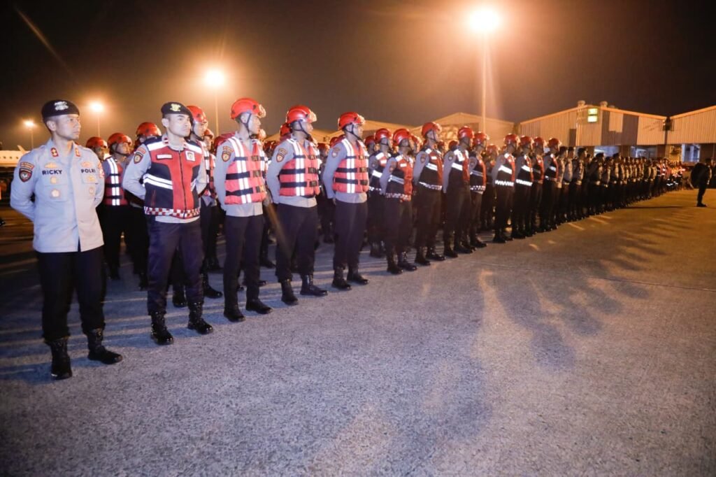 Dari 677 personel Polres jajaran yang diterjunkan, kekuatan terbesar berada di Polres Ende dengan 182 personel, disusul Polres Manggarai Timur sebanyak 150 personel dan Polres Manggarai sebanyak 100 personel