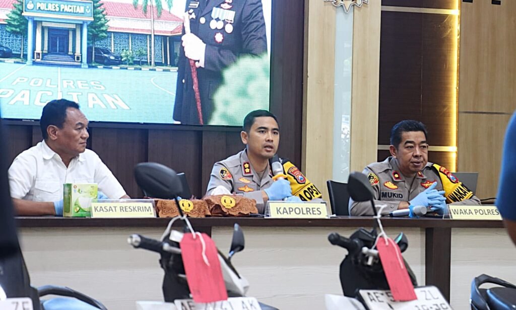 Satreskrim Polres Pacitan Polda Jatim berhasil mengungkap kasus pencurian kendaraan bermotor (curanmor) yang meresahkan warga
