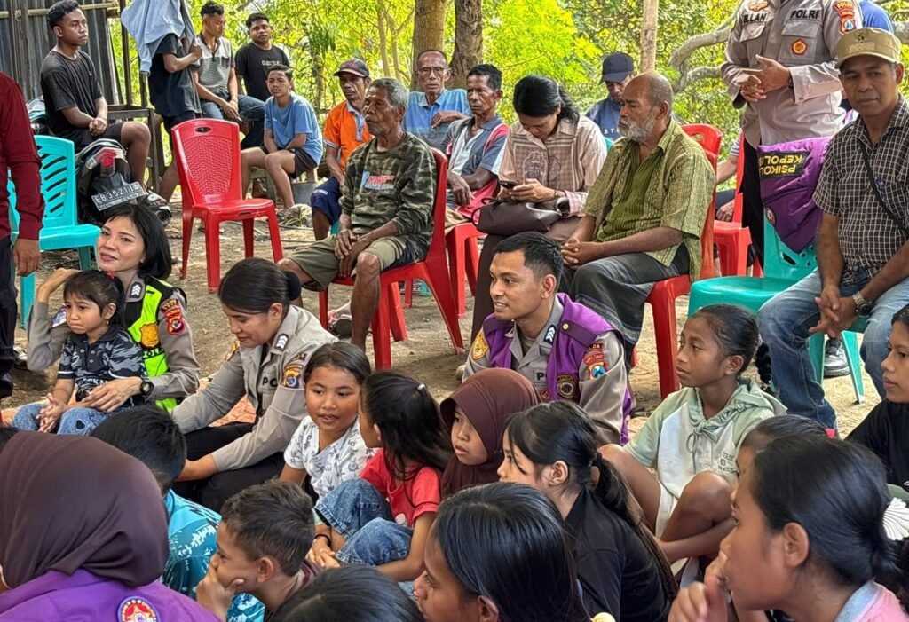 Tim Trauma Healing Polda Jatim Bantu Pulihkan Warga Terdampak Gempa NTT