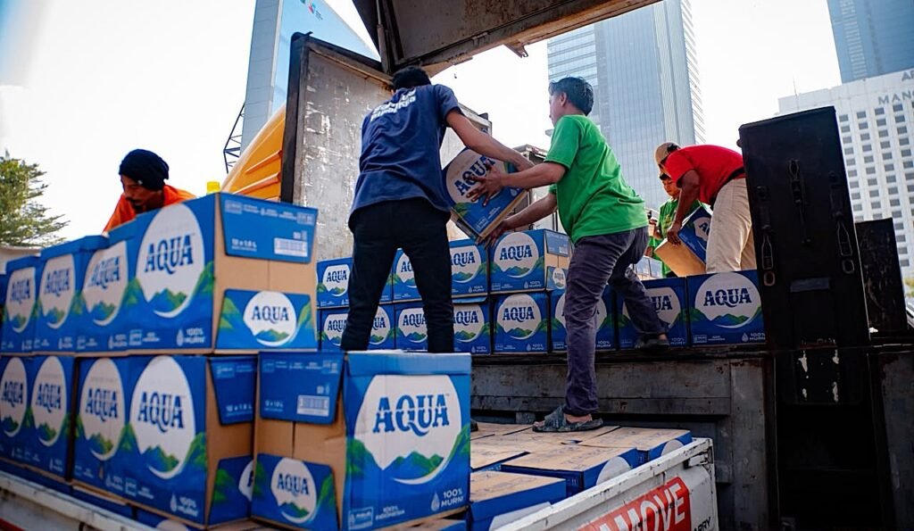 Usai dilepas, seluruh logistik dibawa menuju Lanud Halim Perdanakusuma untuk selanjutnya diberangkatkan ke Nusa Tenggara Timur