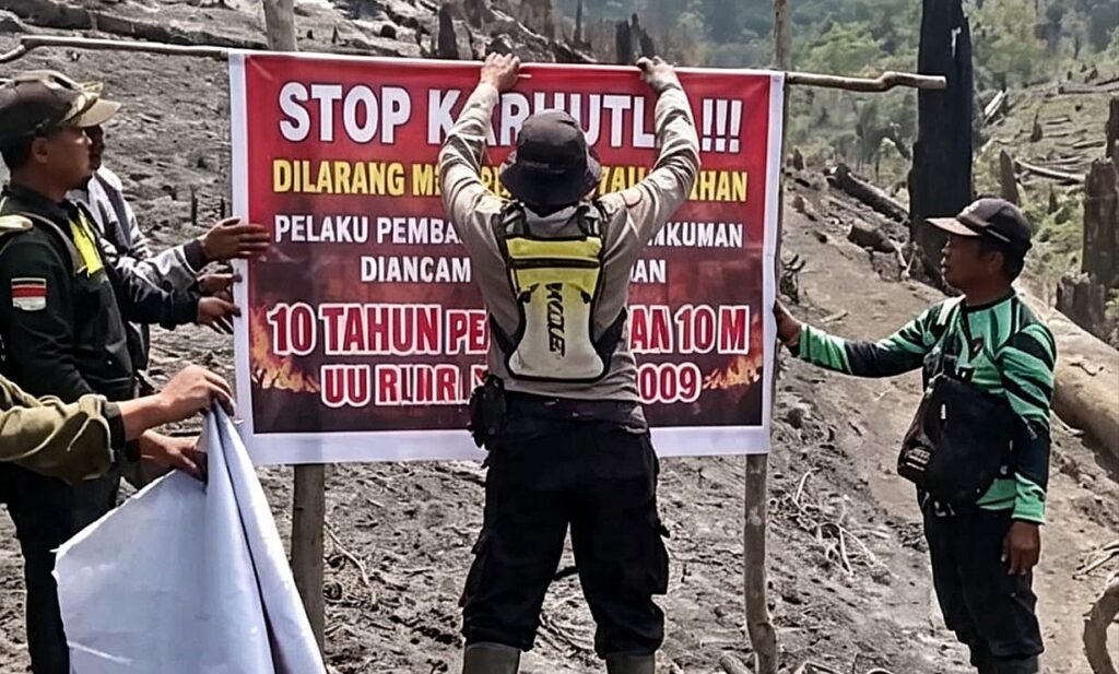 sinergi yang kuat antara kepolisian, Perhutani, pemerintah daerah, dan masyarakat menjadi kunci utama dalam memastikan kawasan hutan tetap aman dan kondusif sepanjang musim kemarau ini