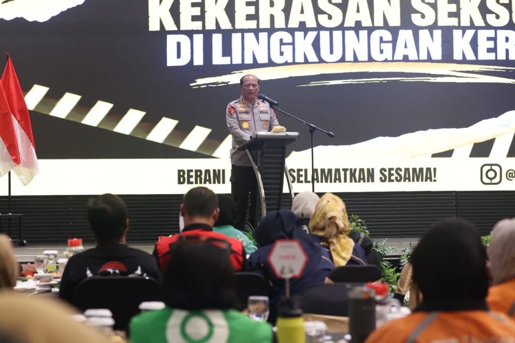 Penegasan disampaikan Kapolda Jatim saat membuka kampanye Rise and Speak bertema "Berani Bicara Selamatkan Sesama" di Surabaya, Selasa (15/9/2026)