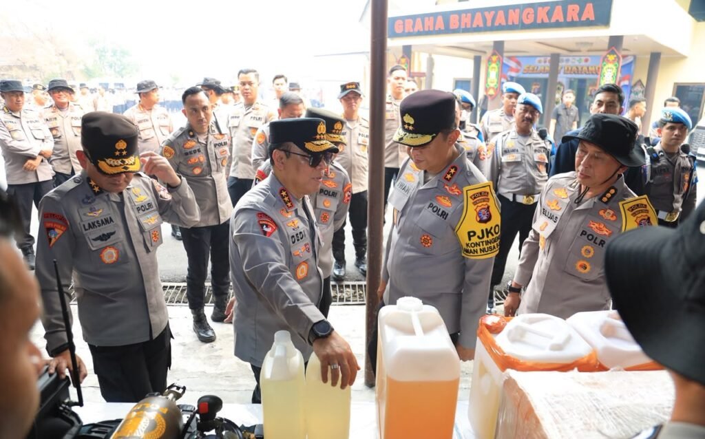 pendekatan Polri tidak berhenti pada pemadaman. Karhutla di lahan gambut membutuhkan strategi yang menyentuh sumber persoalan, terutama pengelolaan air