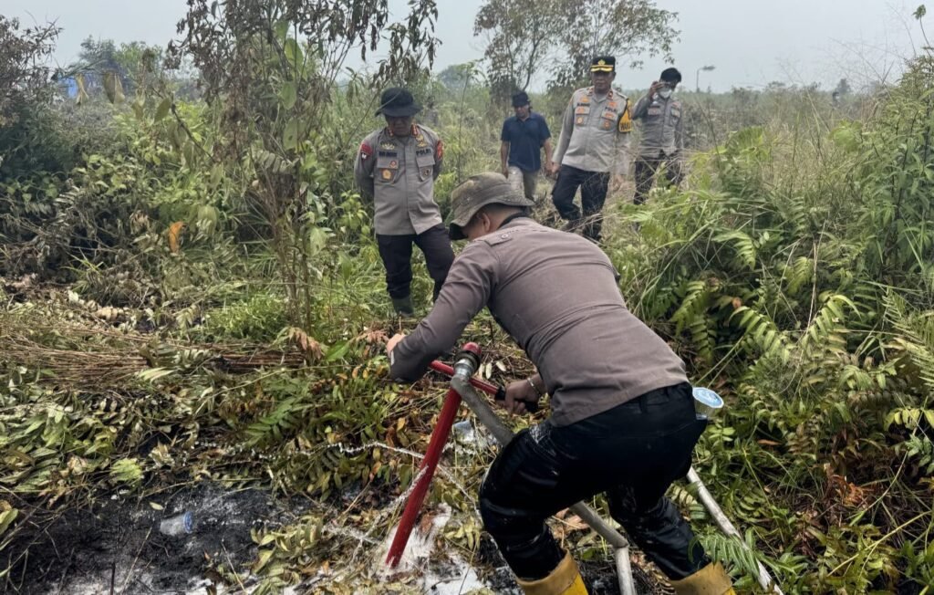 Polda Jambi Gunakan 1.400 Liter Cairan X-Fire untuk Percepat Penanganan Karhutla di Taman Nasional Berbak