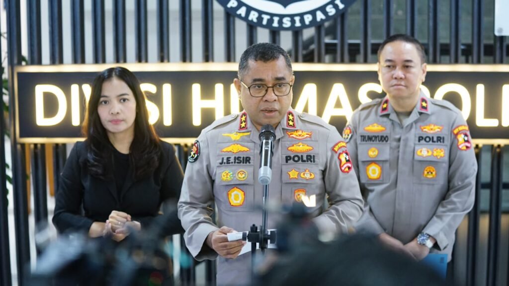 Polri melakukan mutasi terhadap 88 perwira tinggi (Pati) dan perwira menengah (Pamen)