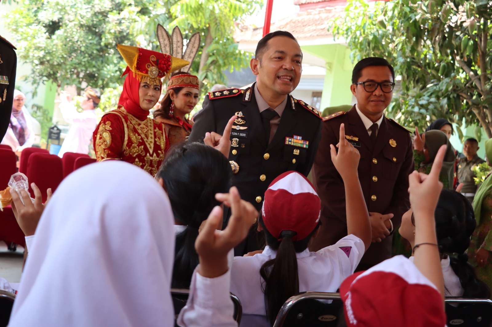 Polres Batu dan Forkopimda Gelar Program “KWB Bergizi” Dukung Program Pemerintah Tingkatan Gizi Anak Sekolah