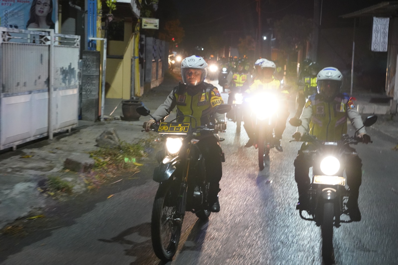 Sinegitas Polres Mojokerto Kota bersama Kodim 0815 Patroli Jaga Kamtibmas Tahapan Kampanye Pilkada 2024