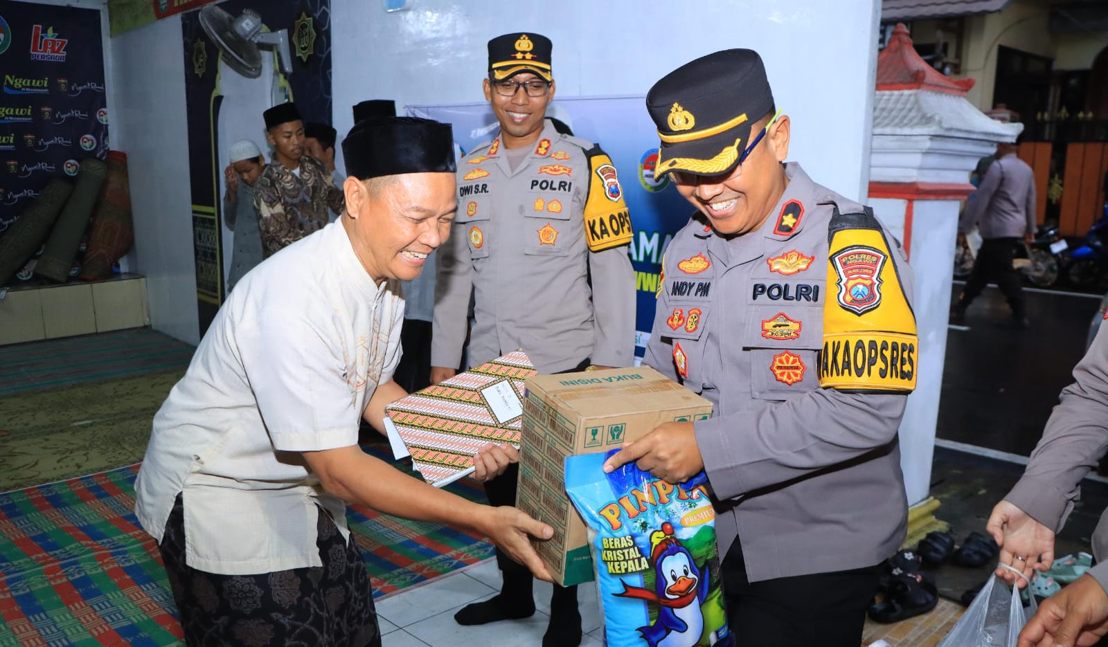 Safari Ramadhan, Polres Ngawi Beri Bantuan ke Panti Asuhan Al Munawaroh