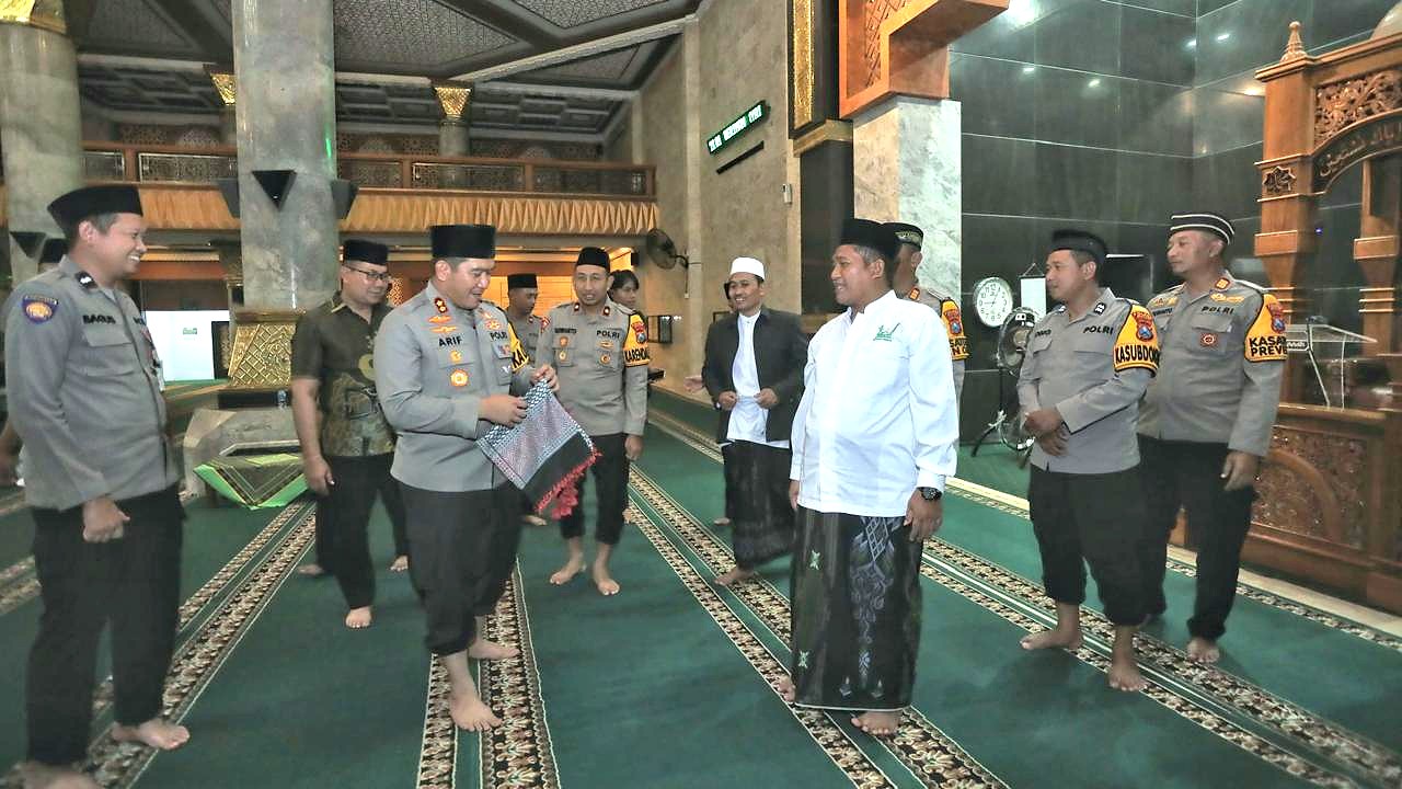 Tarawih Ramadhan Keliling Kapolres Blitar Ajak Warga Jaga Kamtibmas