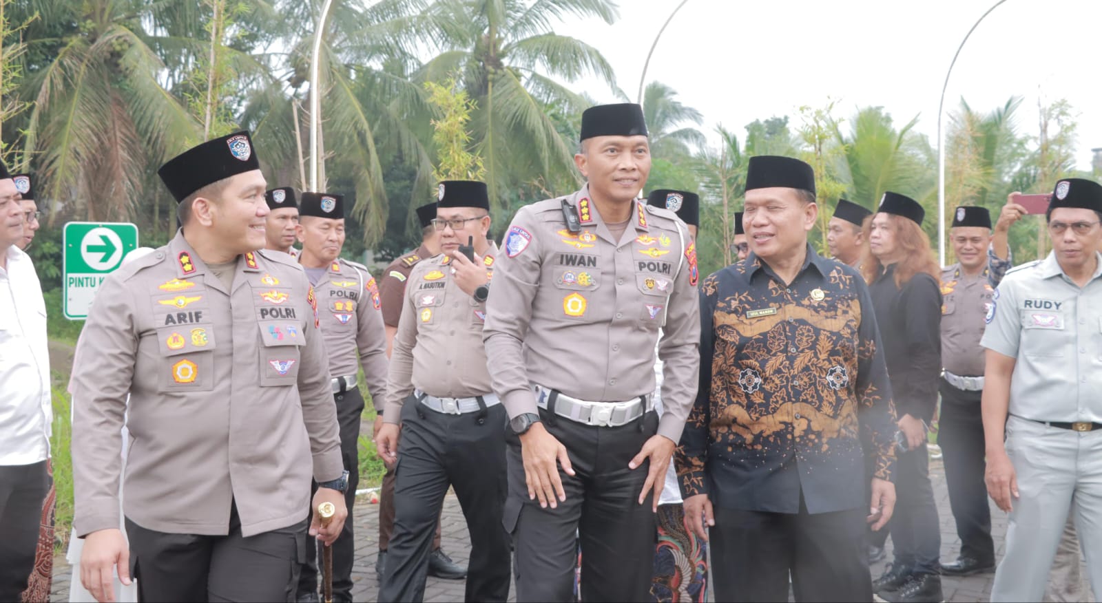 Polres Blitar Gelar Road Safety Ajak Santri Tertib Berlalu Lintas