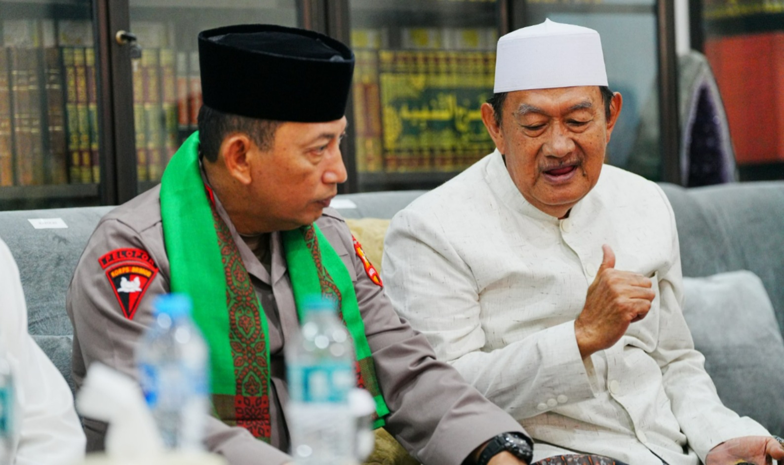 Kapolri Temui Gus Ubed di Ponpes Langitan Jatim, Jaga Silaturahmi dengan Ulama