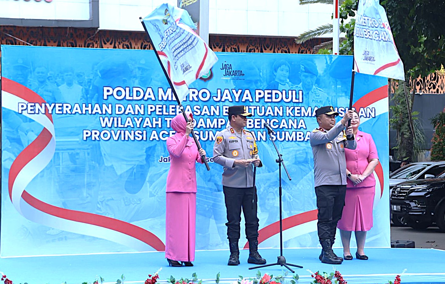 Polda Metro Jaya Kirim Bantuan Kemanusiaan ke Aceh, Sumut dan Sumbar