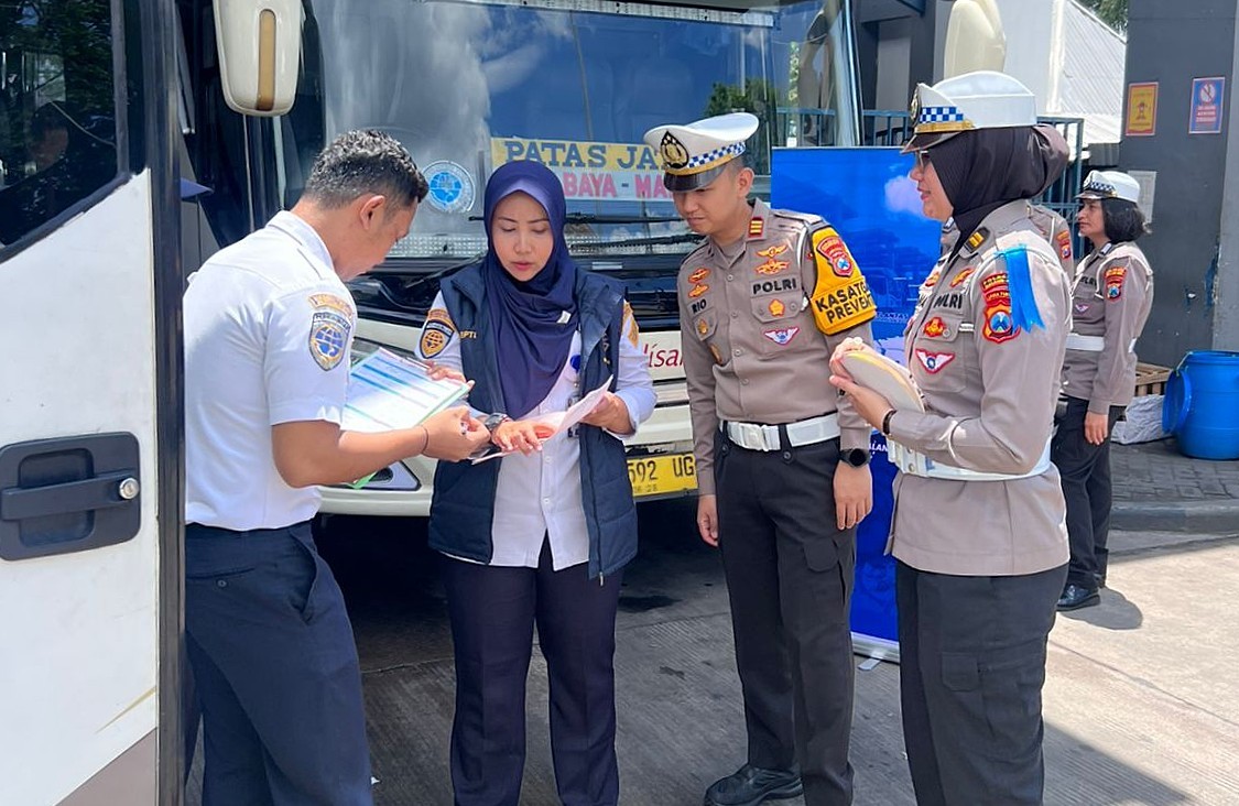 Ops Keselamatan Semeru 2026, Satlantas Polresta Malang Kota Pastikan Bus dan Sopir Siap Angkut Penumpang