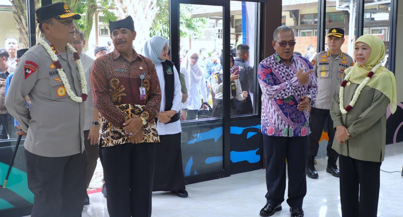 Gubernur dan Kapolda Jatim Resmikan Sarana Prasarana SMAN 2 Taruna Bhayangkara di Banyuwangi