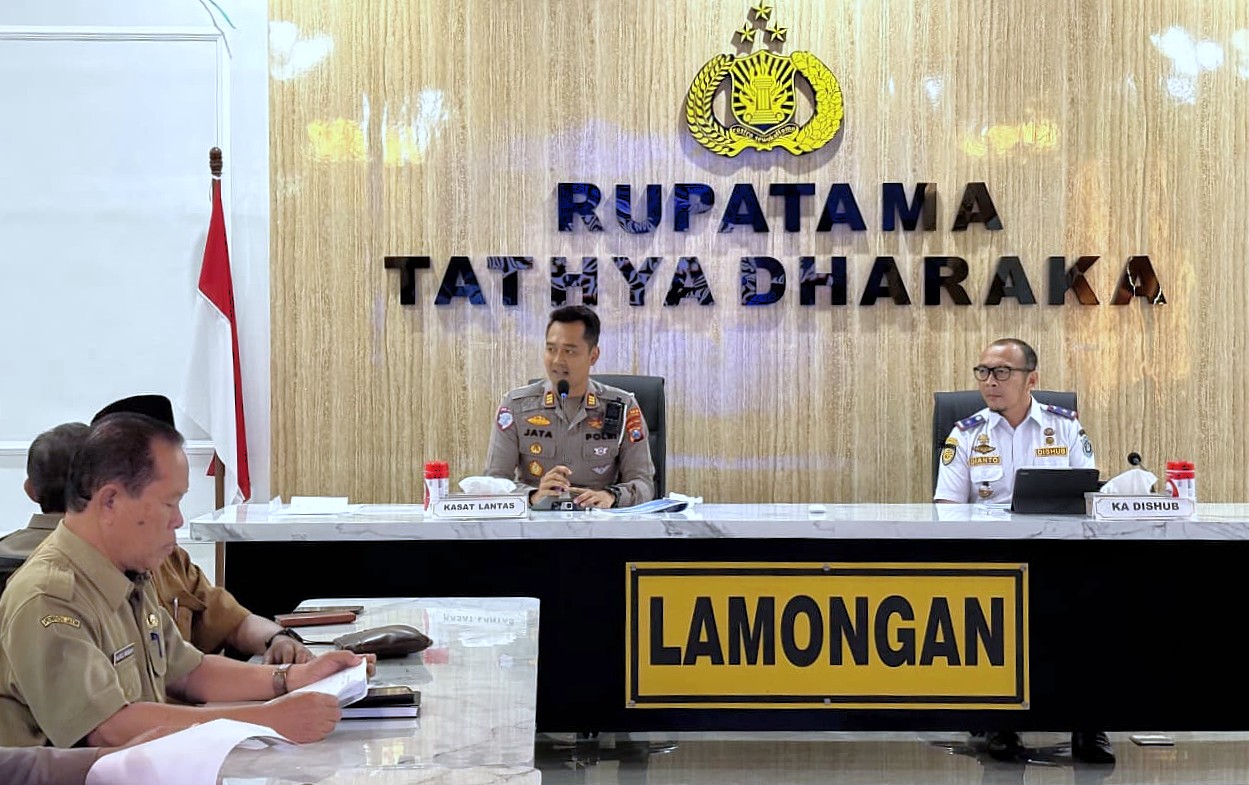 Polres Lamongan Atensi Perlintasan Kereta Api Sebidang Jelang Operasi Ketupat Semeru 2026