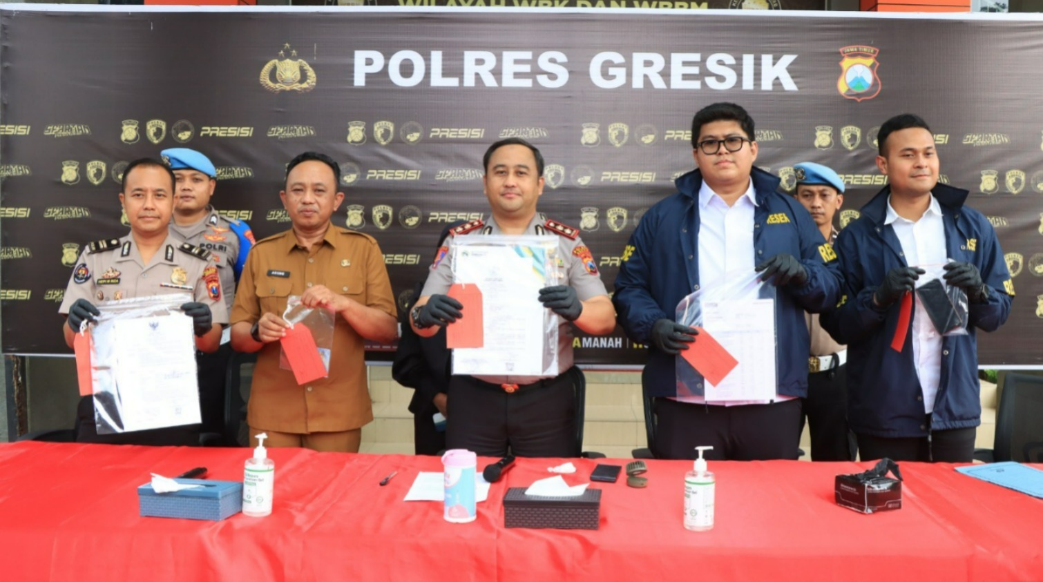 Polres Gresik Amankan Tersangka Penipuan Rekrutmen ASN Modus Jual Beli SK Palsu