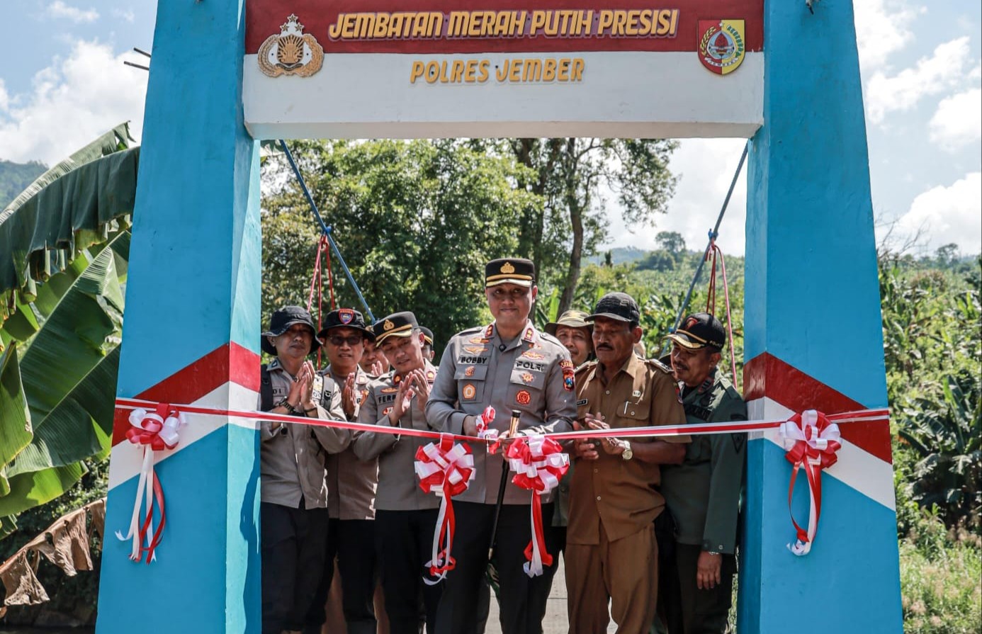 Kapolres Jember Resmikan Jembatan Merah Putih Presisi, Akses Warga di Dua Kecamatan Jadi Lebih Aman