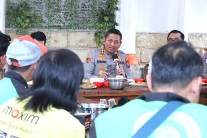 Kapolresta Malang Kota Silaturahmi dengan Komunitas Ojol, Bahas Solusi Permasalahan Driver Hingga Siapkan Doa Bersama