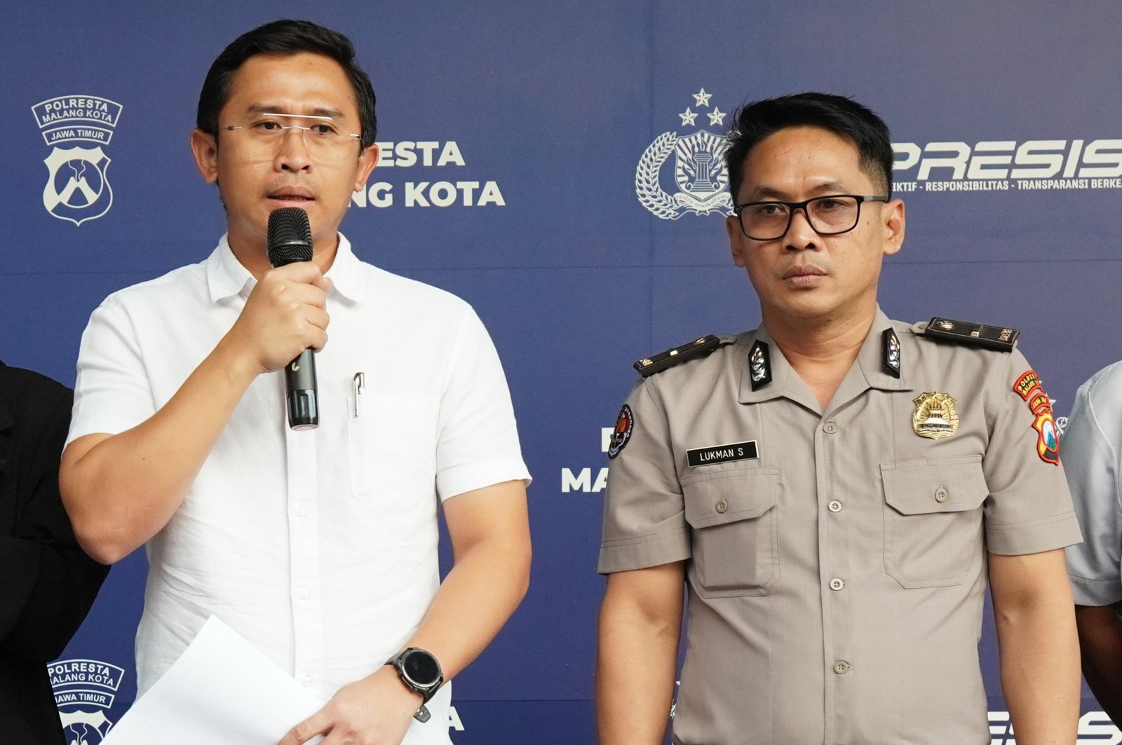 Penyidik menemukan dugaan bahwa kekerasan fisik tersebut dilakukan secara berulang. Modus yang tengah didalami Polisi dipicu oleh hal sepele, yakni pelaku kesal karena korban sering mengompol dan buang air di celana