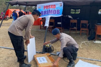 Personel Korbrimob Polri Terus Bergerak, Evakuasi Korban dan Penuhi Kebutuhan Warga Terdampak Gempa