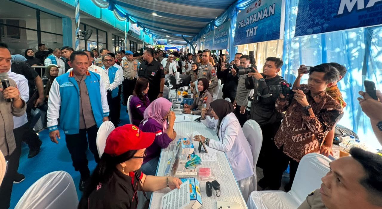 Kapolri Tinjau Baktikes Di Gedung Kspsi Jatim, Layanan Kesehatan Dihadirkan Untuk Pekerja Dan Masyarakat