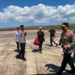Gerak Cepat Polri Tanggap Gempa Siang Kapolda NTT Terbang ke Sikka, Malam Ini Perkuatan Mabes Diberangkatkan
