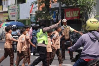 Inovasi Srikandi Care, Cara Polres Lamongan Dekatkan Diri ke Masyarakat