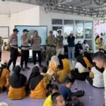Jajaran Polda, Polres, dan Bhabinkamtibmas berdialog, memberikan pembinaan, serta edukasi mengenai bahaya dan pencegahan karhula
