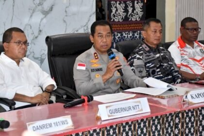 Kapolda NTT dan Gubernur Sampaikan Penanganan Gempa Flores: Fokus Evakuasi, Data Korban, dan Cegah Hoaks