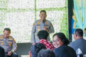 Kapolresta Malang Kota Ajak Media dan Suporter Jaga Kamtibmas, Dorong Aremania Bonek Rawat Kedamaian Sepak BolaKapolresta Malang Kota Ajak Media dan Suporter Jaga Kamtibmas, Dorong Aremania Bonek Rawat Kedamaian Sepak Bola
