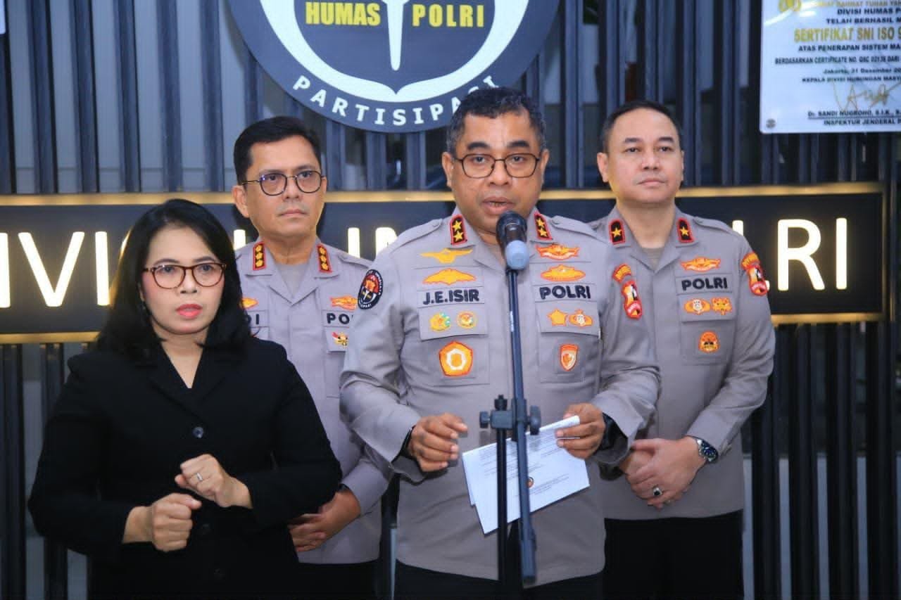 Partisipasi masyarakat merupakan elemen penting dalam mendukung tugas-tugas kepolisian. Setiap informasi yang disampaikan akan kami respons secara profesional, objektif, dan berdasarkan fakta serta alat bukti yang ada