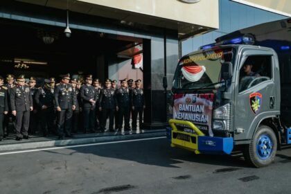 Polda Jatim Kirim Bantuan Kemanusiaan ke NTT, Siapkan Dapur Lapangan hingga Tim Trauma Healing