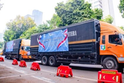 Polda Metro Jaya Kirim 12 Truk Bantuan Kemanusiaan untuk Masyarakat Terdampak Gempa NTT
