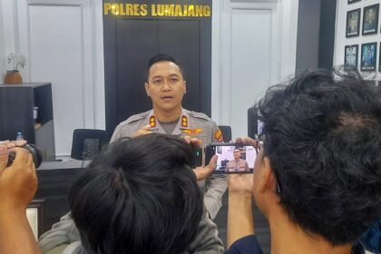 Polres Lumajang Amankan Tiga Tersangka Komplotan Pencurian Berkedok Investasi Fiktif