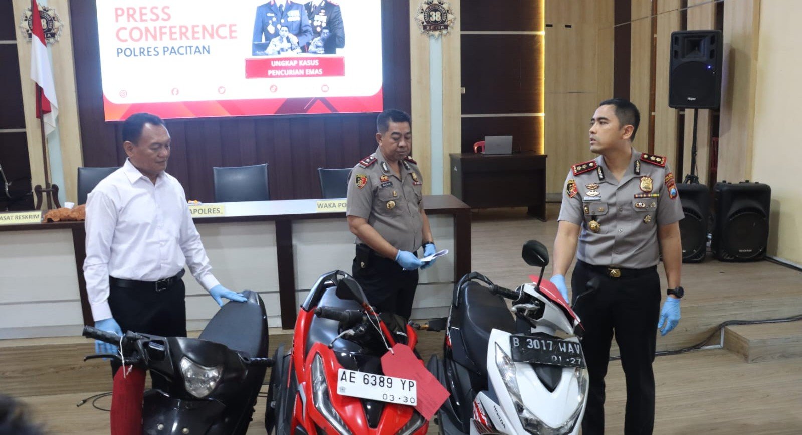 Polres Pacitan Amankan Tersangka Pencuri Emas Senilai Rp.350 Juta Milik Lansia