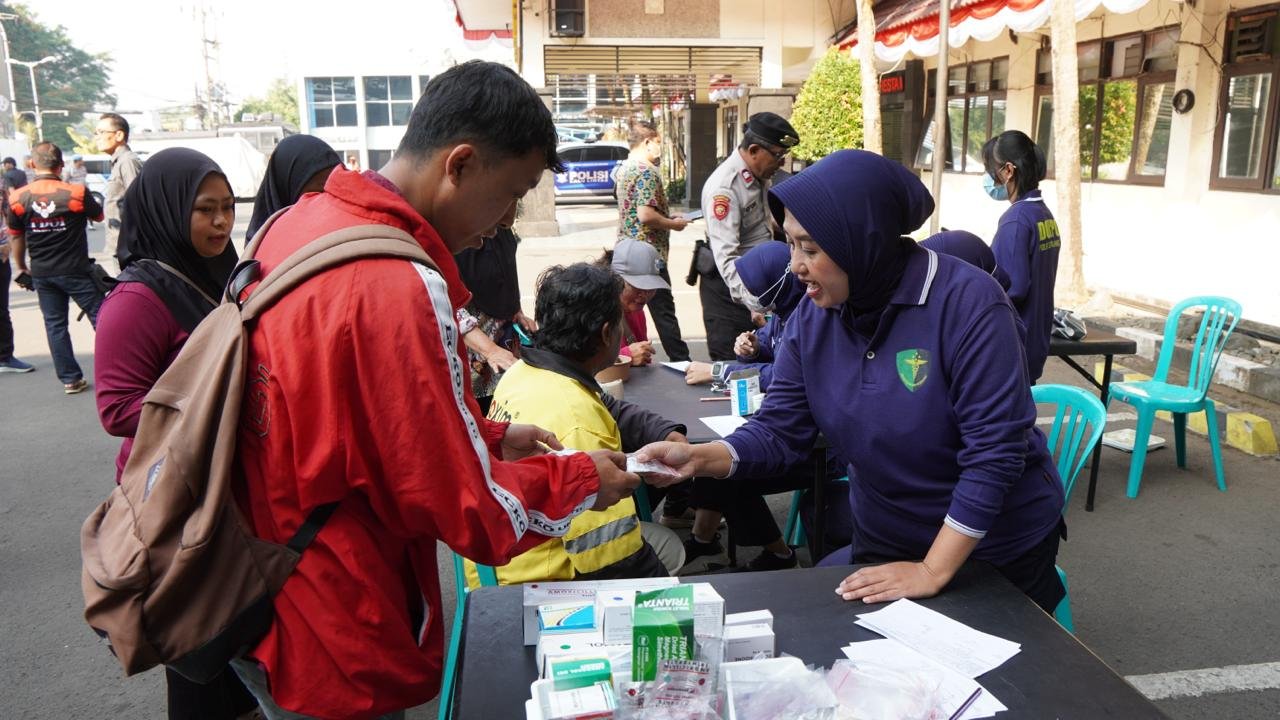 Polresta Malang Kota Gelar Bakkes Ajak Warga Makan Bersama dan Periksa Kesehatan Gratis