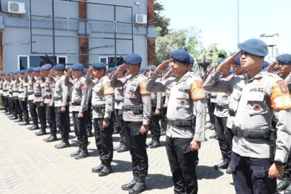 Polri Kerahkan 300 Personel Brimob dari Kaltim dan Bali untuk Tangani Karhutla di Kalbar