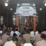 Tanamkan nilai-nilai keteladanan Rasulullah SAW dalam pelaksanaan tugas sehari-hari, khususnya dalam pelayanan masyarakat