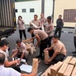 Polri Kirim Bantuan Logistik dan Oksigen untuk Dukung Penanganan Karhutla di Sejumlah Wilayah