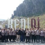 Riding ke Gunung Kelud, Polres Kediri dan Awak Media Suarakan Kesiapsiagaan Bencana