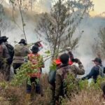 Kebakaran hutan yang sebelumnya sempat dinyatakan padam, kini kembali menyala di lokasi kebakaran awal, tepatnya di Petak 100 Gunung Buthak, Kecamatan Pujon, Kabupaten Malang