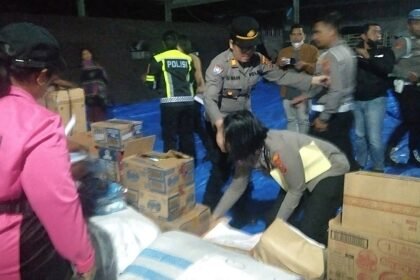 Polri Terus Perkuat Pelayanan Warga di Pengungsian Gunung Sinabung